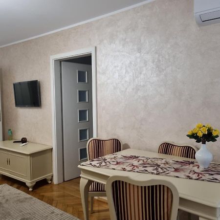 Galaţi Apartament Quiet מראה חיצוני תמונה