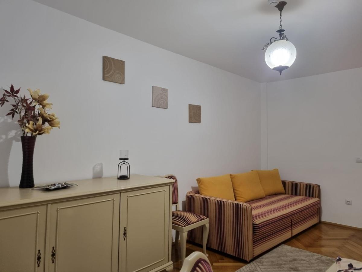 Galaţi Apartament Quiet מראה חיצוני תמונה